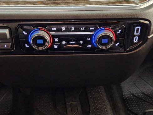Used 2023 Chevrolet Silverado 1500 LT RWD image 19