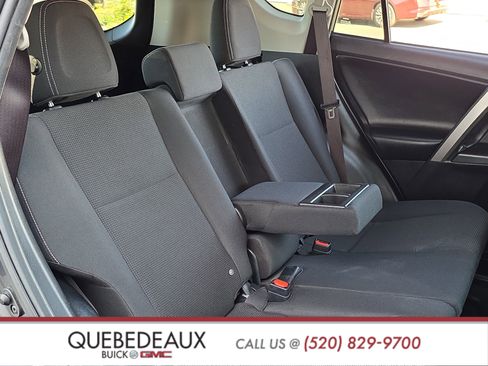 Used 2018 Toyota RAV4 XLE w/ Plus Extra Value Package AWD/4WD image 28