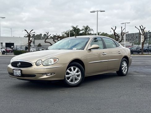 Used 2005 Buick LaCrosse CXL w/ Gold Convenience Package image 2
