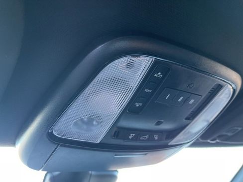 Used 2024 Dodge Durango GT image 32