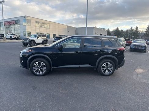 Certified 2023 Nissan Rogue SV w/ SV Premium Package image 4