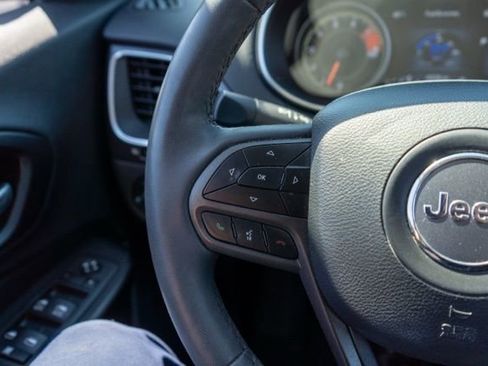 Used 2022 Jeep Cherokee Trailhawk w/ Technology Group B AWD/4WD image 15