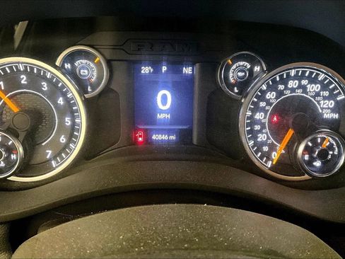 Used 2021 RAM 2500 Tradesman image 19