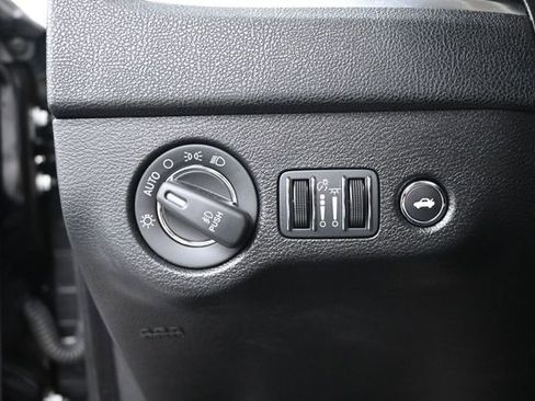 Used 2023 Chrysler 300 Touring L w/ Comfort Group RWD image 37