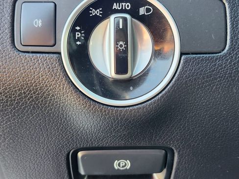 Used 2018 Mercedes-Benz GLS 550 4MATIC image 35