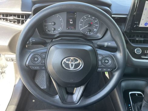 Used 2025 Toyota Corolla LE FWD image 27