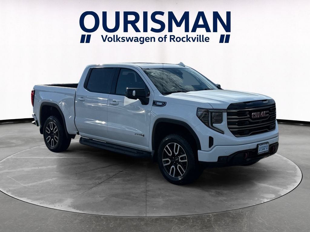 Used 2025 GMC Sierra 1500 AT4 w/ Technology Package AWD/4WD image 1