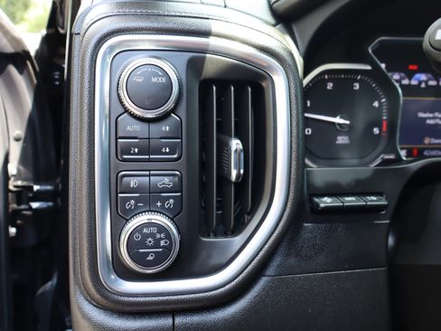Used 2023 GMC Sierra 3500 Denali w/ Denali Ultimate Package AWD/4WD image 24
