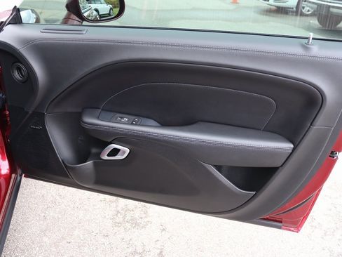 Used 2021 Dodge Challenger R/T Scat Pack w/ T/A Package image 17