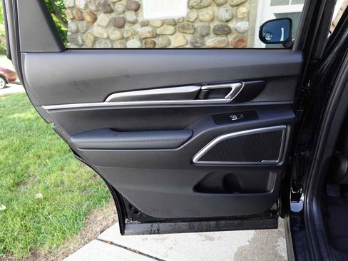 Used 2024 Kia Telluride S w/ S Sunroof Package AWD/4WD image 25