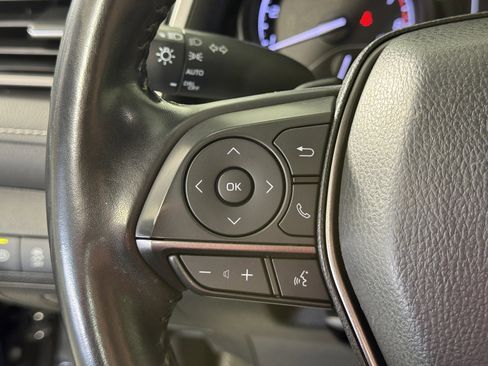 Used 2021 Toyota Camry SE w/ Convenience Package image 23