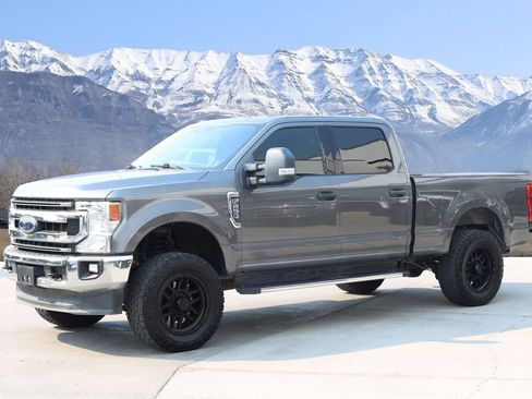 Used 2021 Ford F250 XLT w/ XLT Value Package AWD/4WD image 2