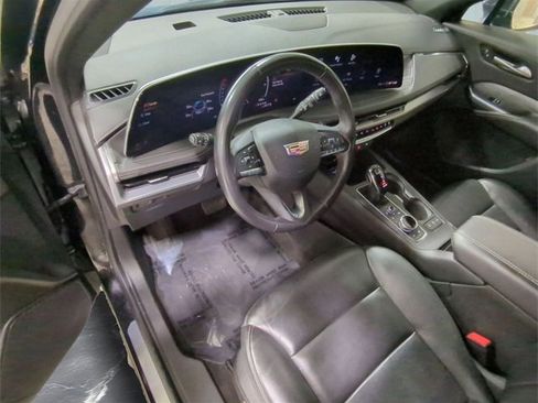 Certified 2024 Cadillac XT4 Premium Luxury image 10