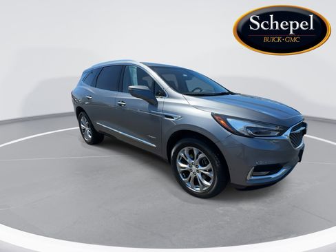 Used 2019 Buick Enclave Avenir w/ Avenir Technology Package image 2