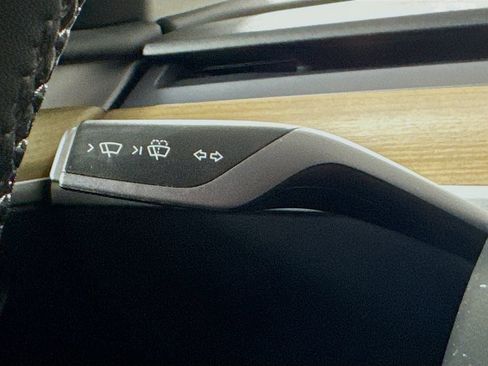 Used 2023 Tesla Model Y Long Range image 12