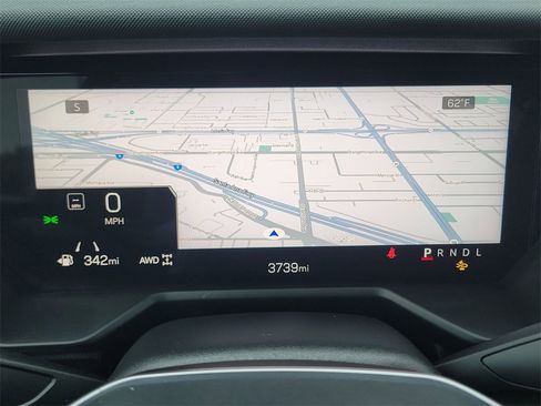 Used 2025 GMC Acadia AT4 image 12