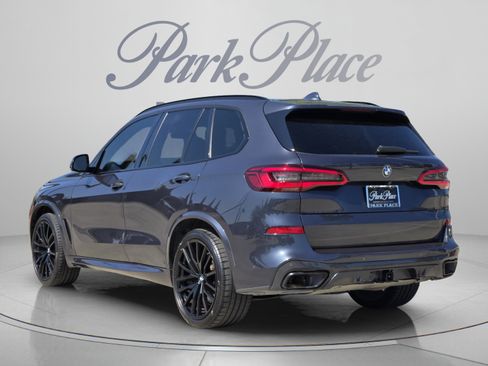 Used 2020 BMW X5 sDrive40i w/ M Sport Package RWD image 3
