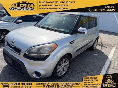 Used 2013 Kia Soul FWD image 1