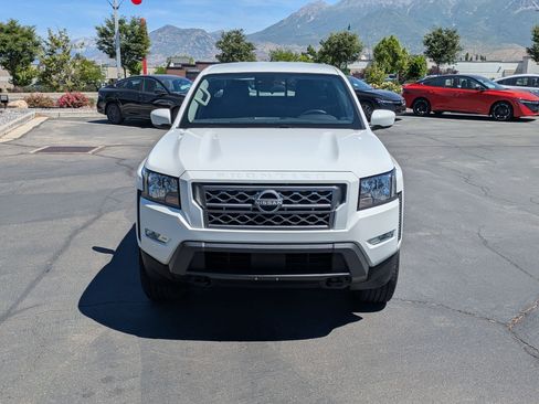 Used 2024 Nissan Frontier SV w/ SV Convenience Package AWD/4WD image 11