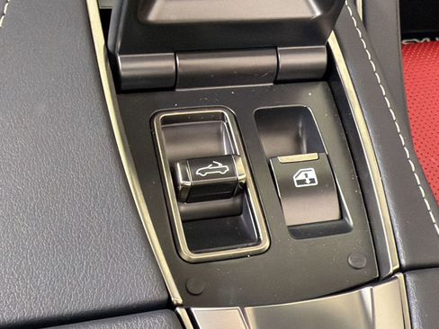 Used 2021 Lexus LC 500 Convertible w/ Touring Package RWD image 32