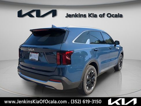 New 2026 Kia Sorento S w/ S Panoramic Sunroof Package image 3