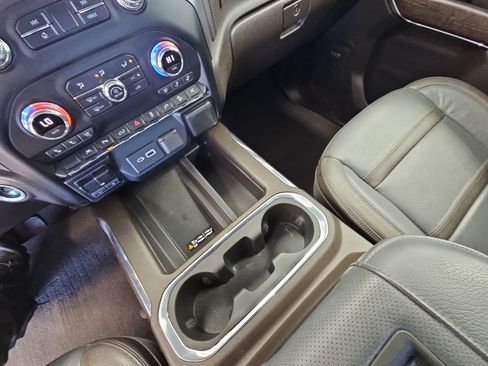 Used 2022 GMC Sierra 1500 Denali w/ Denali Premium Package image 23