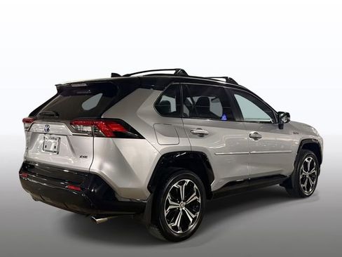Used 2023 Toyota RAV4 XSE w/ Weather Package image 10