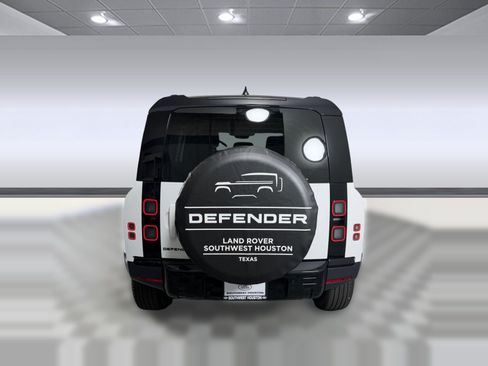 New 2026 Land Rover Defender 110 S AWD/4WD image 10