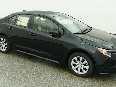 New 2026 Toyota Corolla LE FWD image 18