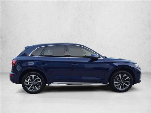 Used 2023 Audi Q5 2.0T Premium Plus w/ Premium Plus Package AWD/4WD image 4