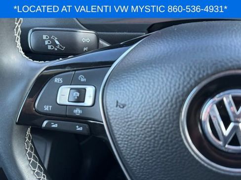 Used 2021 Volkswagen Tiguan SE w/ Panoramic Sunroof Package image 37