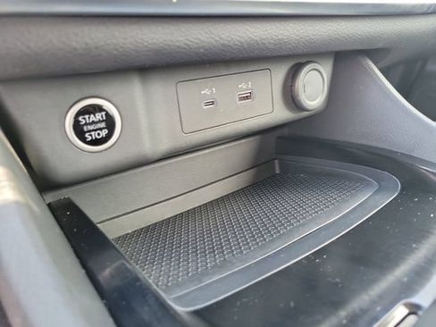 Used 2023 Nissan Rogue S AWD/4WD image 29