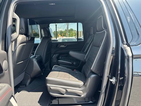 New 2026 GMC Yukon XL AT4 Ultimate AWD/4WD image 30