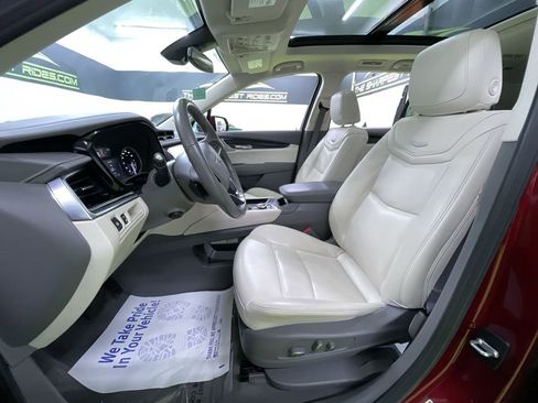 Used 2024 Cadillac XT6 Premium Luxury w/ LPO, Floor Liner Package image 17
