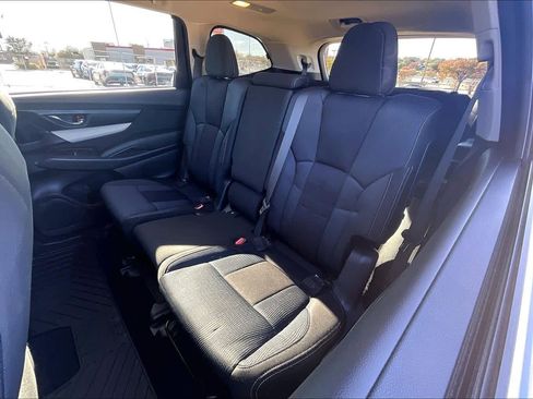 Used 2022 Subaru Ascent Premium w/ Convenience Package image 29