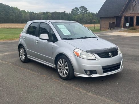 Used 2010 Suzuki SX4 Sportback image 2