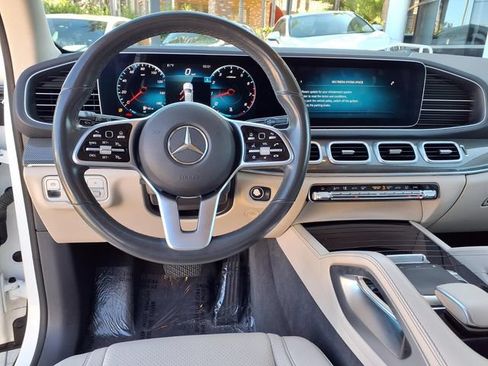 Used 2020 Mercedes-Benz GLE 350 4MATIC w/ Premium Package image 9