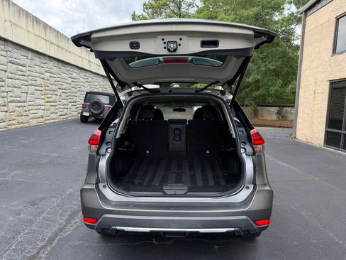 Used 2018 Nissan Rogue SV AWD/4WD image 34