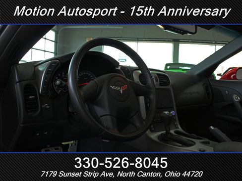 Used 2005 Chevrolet Corvette Coupe w/ Preferred Equipment Group RWD image 21