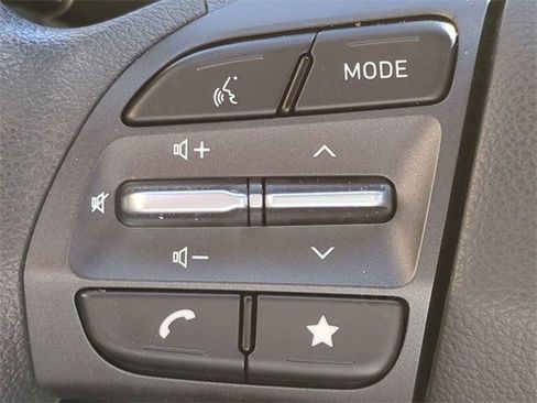 Certified 2023 Hyundai Kona SE image 27