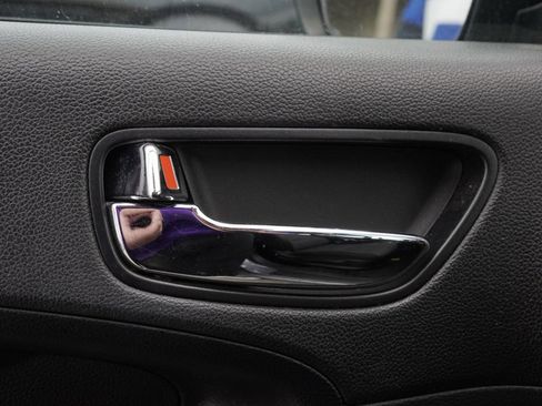 Used 2017 Kia Forte S image 8