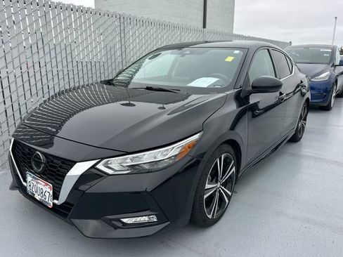 Used 2022 Nissan Sentra SR FWD image 2