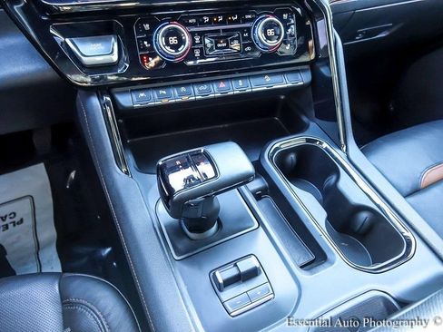 Used 2024 GMC Sierra 1500 AT4 w/ Technology Package image 24