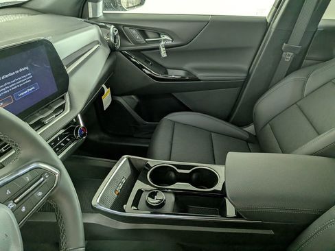 New 2026 Chevrolet Equinox LT AWD/4WD image 25