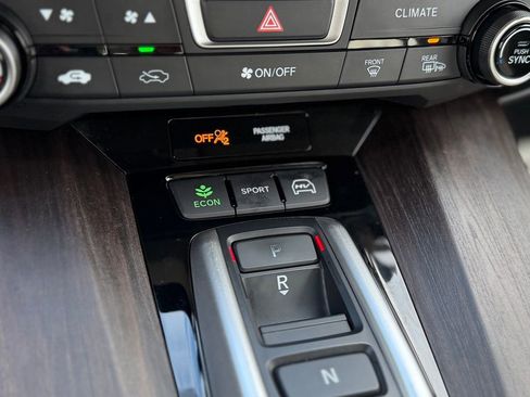 Used 2018 Honda Clarity Touring image 16