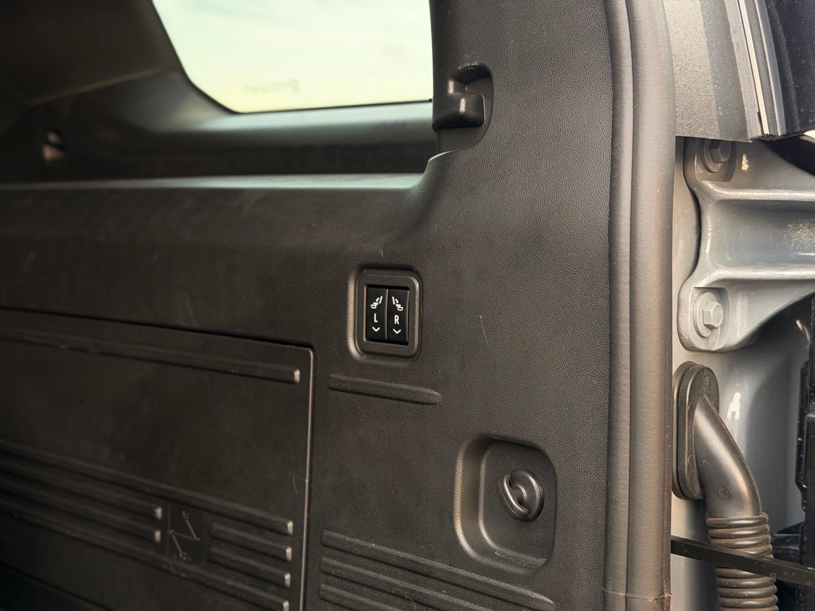 Used 2024 GMC Hummer EV 3X AWD/4WD image 33