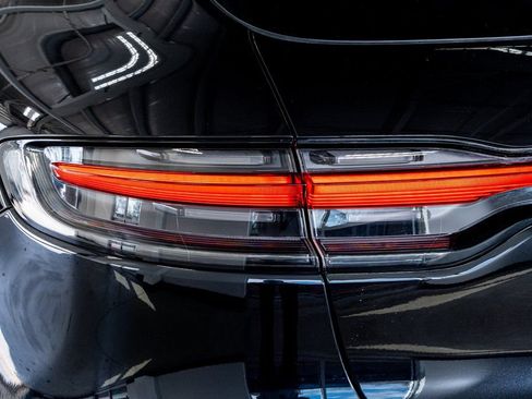 Used 2023 Porsche Macan image 21