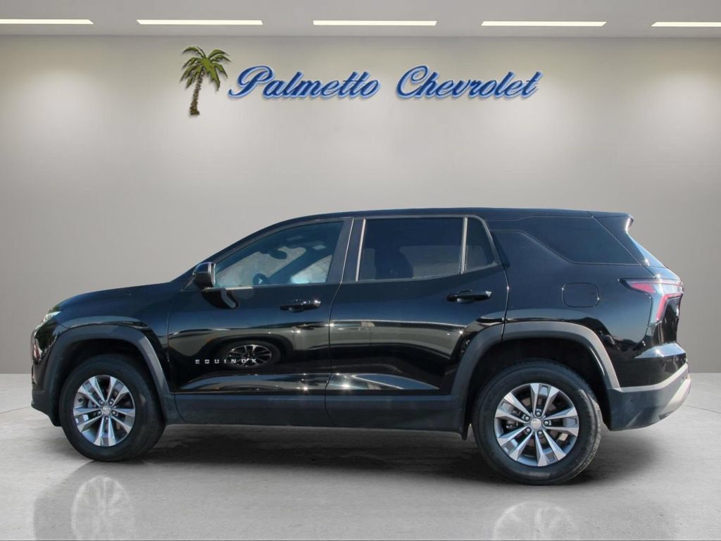 Used 2026 Chevrolet Equinox LT FWD image 5