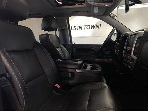 Used 2014 GMC Sierra 1500 SLT w/ SLT Preferred Package AWD/4WD image 9