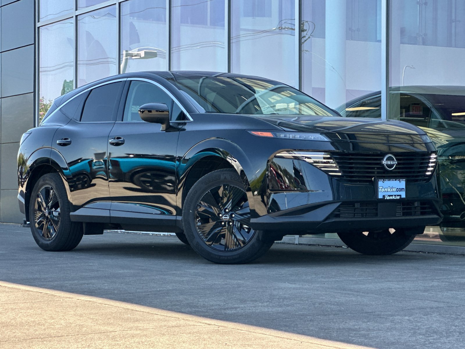 Certified 2025 Nissan Murano SV AWD/4WD image 2